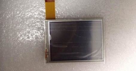 NL2432HC22-50A NLT 3.5INCH 220CD / M2 LCM 240 × 320 240 × 320RGB WLT TTL ऑपरेटिंग तापमान: -20 ~ 70 ° C औद्योगिक एलसीडी डि
